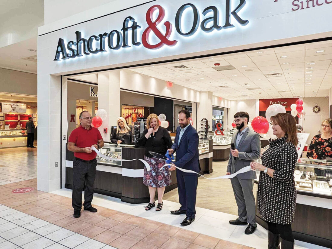 Picture This: Ashcroft & Oak Jewelers hopes to shine at Grand Central Mall | News, Sports, Jobs - Vimarsana News