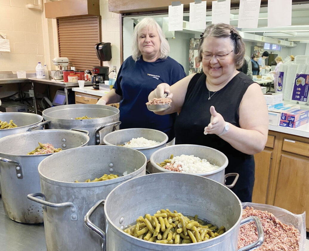 Volunteers help Parkersburg Salvation Army ready Thanksgiving dinners | News, Sports, Jobs - Vimarsana News