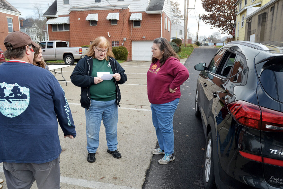 Norwood United Methodist distributes meals | News, Sports, Jobs - Vimarsana News