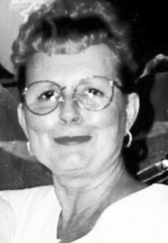 Sharon Lee (Davis) Currey | News, Sports, Jobs - Vimarsana News