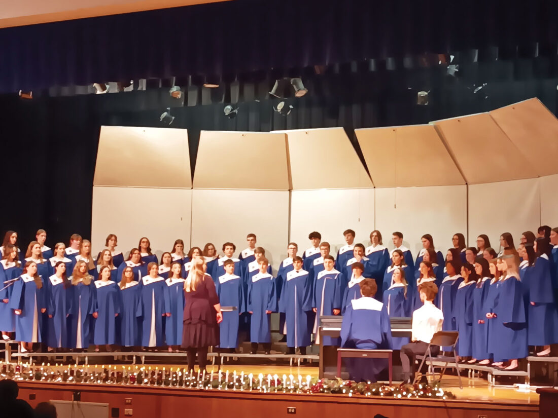 Picture This: Parkersburg South conducts Christmas program | News, Sports, Jobs - Vimarsana News