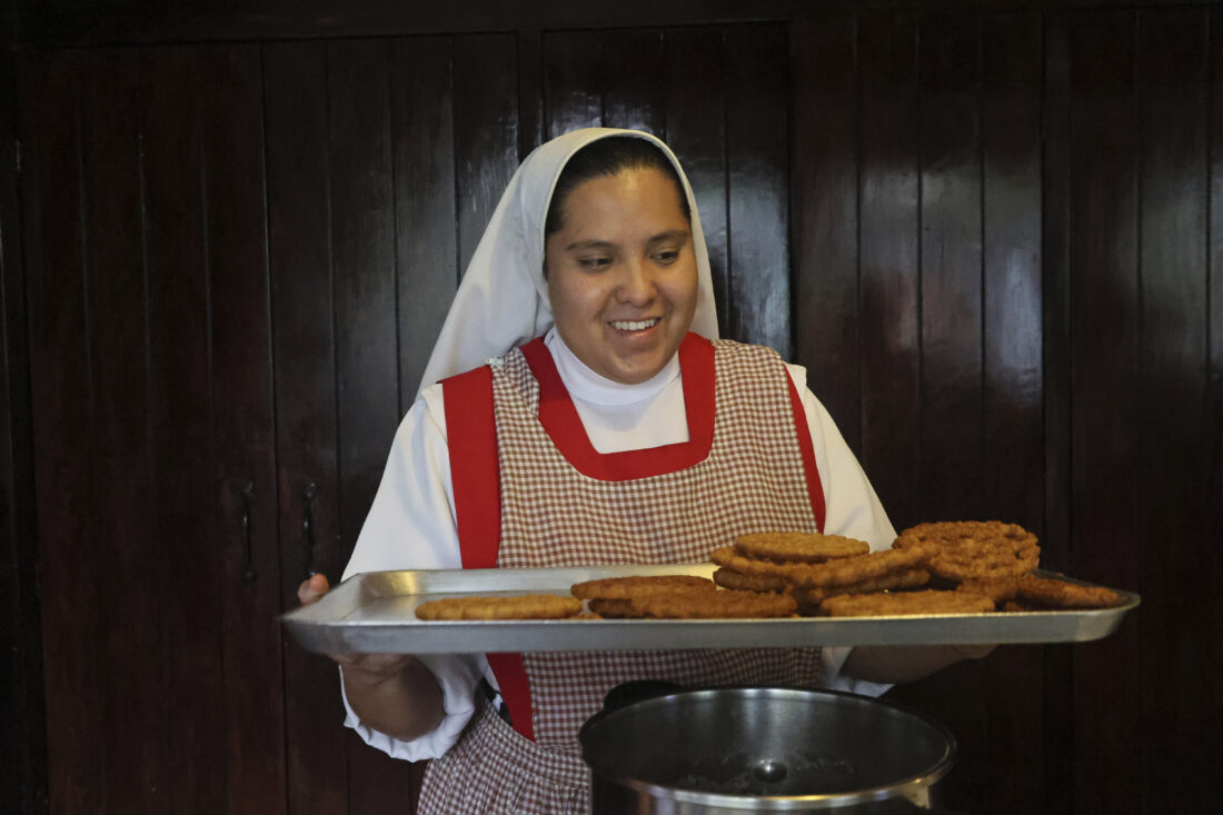 Convent-made delicacies, a Christmas favorite, help monks and nuns win fans and pay the bills | News, Sports, Jobs - Vimarsana News
