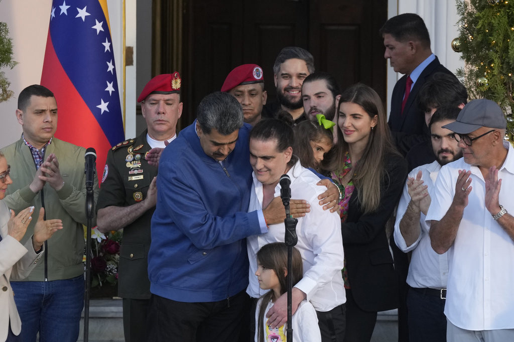 US, Venezuela swap prisoners: Maduro ally for 10 Americans, plus fugitive contractor 'Fat Leonard' | News, Sports, Jobs - Vimarsana News