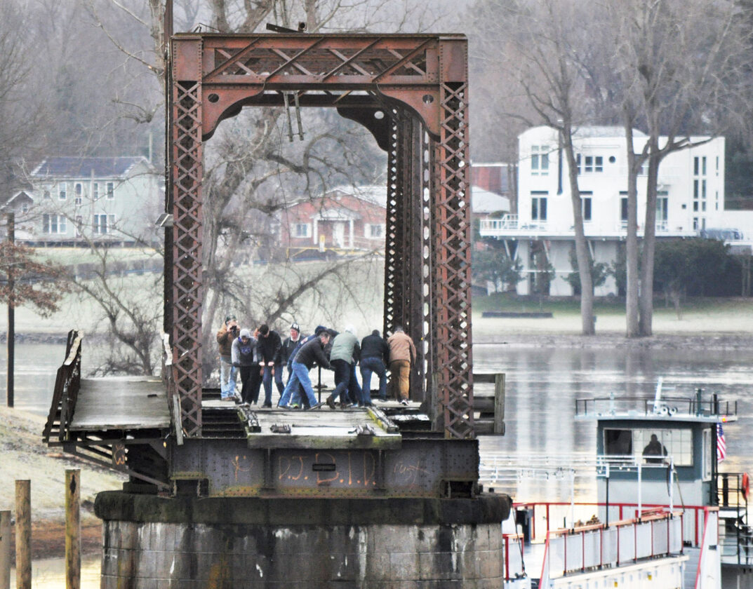 Vessels pass under Harmar Bridge again | News, Sports, Jobs - Vimarsana News