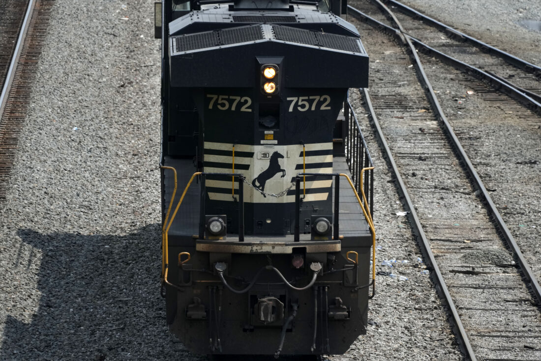 Norfolk Southern first big freight railway to let workers use anonymous federal safety hotline | News, Sports, Jobs - Vimarsana News