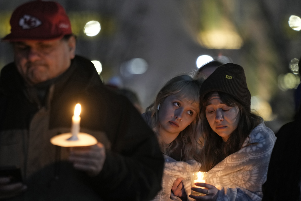 2 juveniles charged in mass shooting at the Kansas City Chiefs Super Bowl parade | News, Sports, Jobs - Vimarsana News
