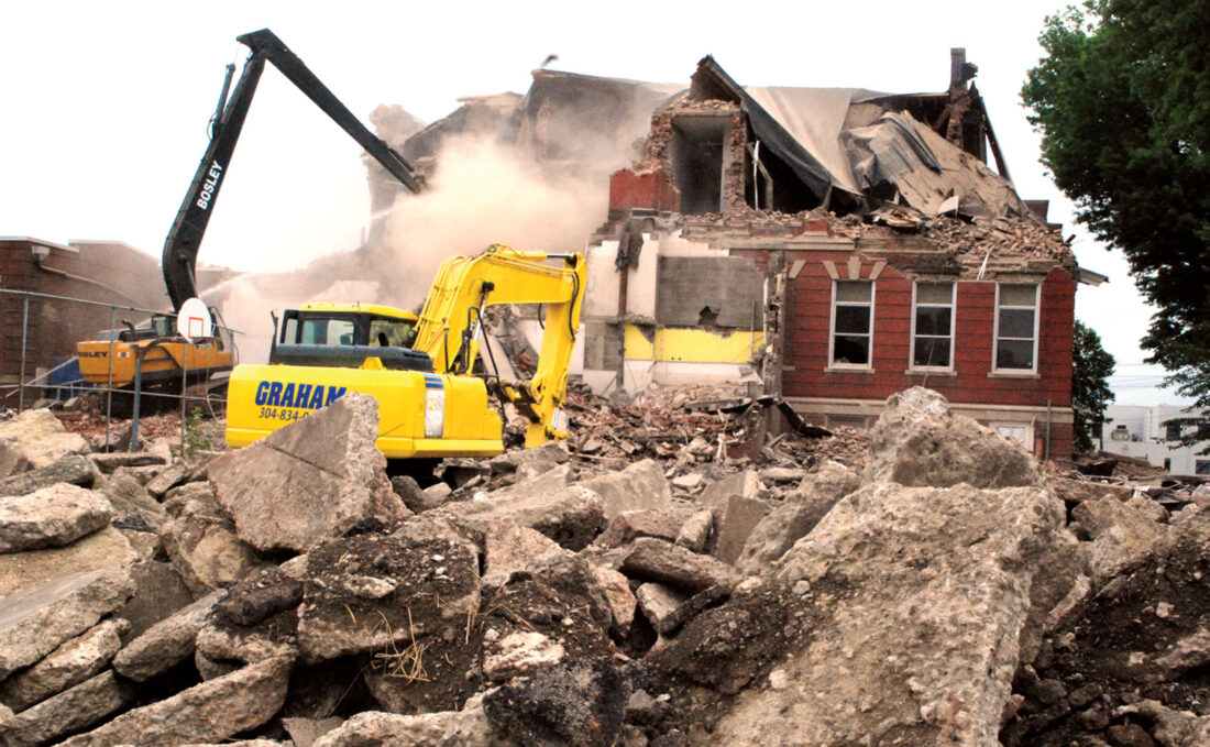 Picture This: McKinley Elementary Demolition Underway | News, Sports, Jobs - Vimarsana News