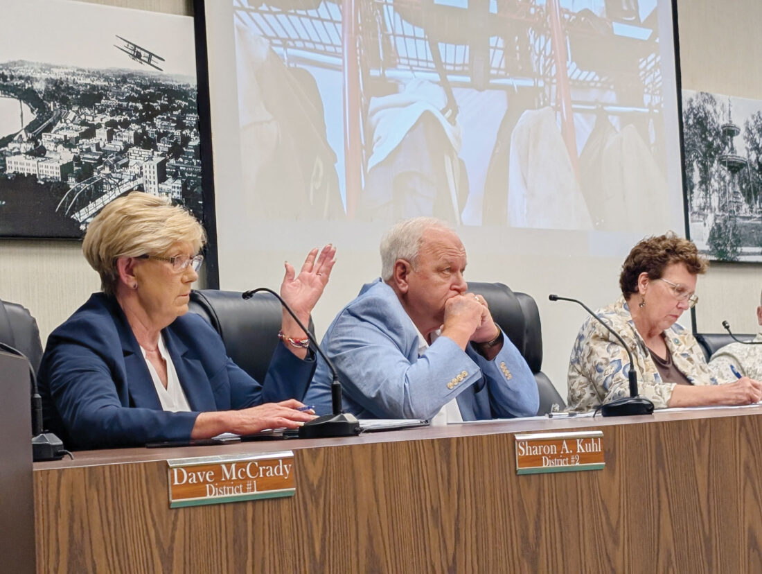 Parkersburg City Council votes to add 5% franchise fee for cable providers