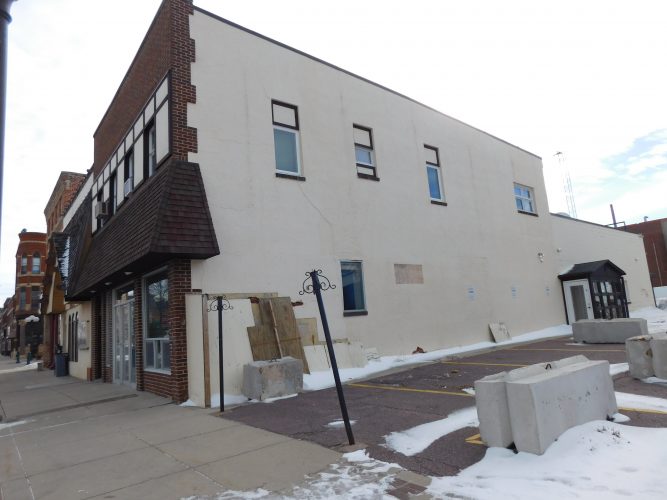 To fix or to tear down? | News, Sports, Jobs - Vimarsana News