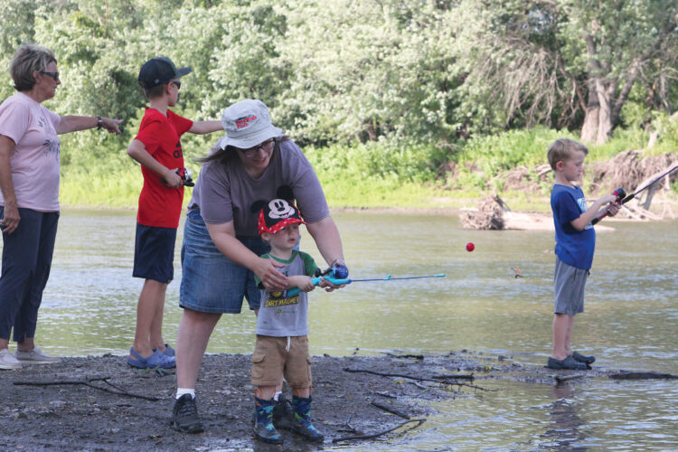 Reelin' them in | News, Sports, Jobs - Vimarsana News