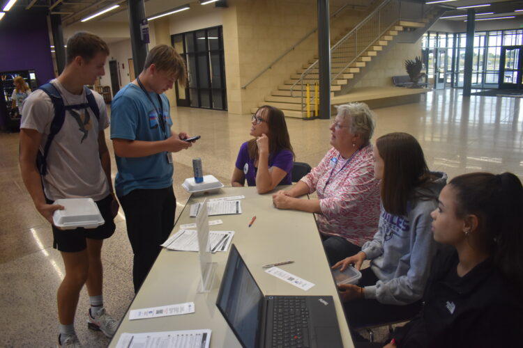 Registering voters while their young | News, Sports, Jobs - Vimarsana News
