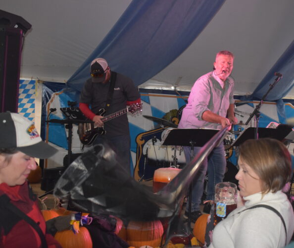 Fun and good times spill over to end second Oktoberfest weekend | News, Sports, Jobs - Vimarsana News