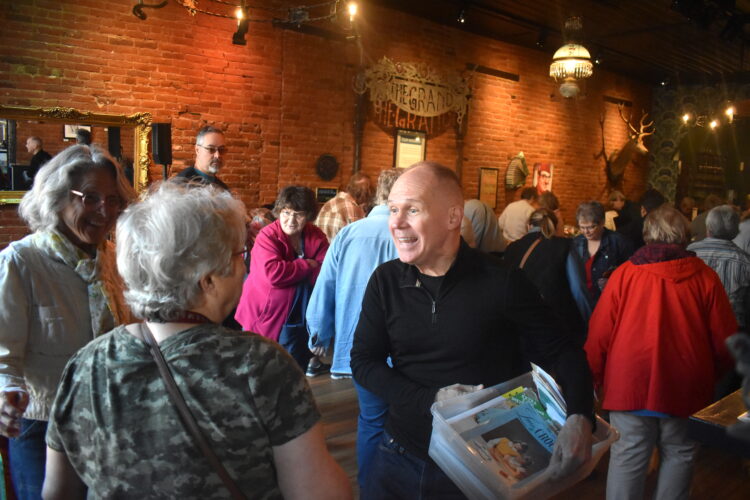 Stitched together memorial sale a success | News, Sports, Jobs - Vimarsana News