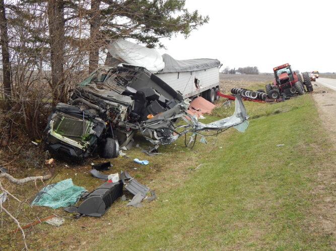 Semi, farm tractor crash injures two | News, Sports, Jobs - Vimarsana News