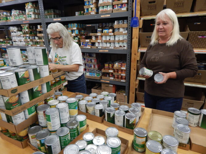 Concord Singers pitch in for food shelf | News, Sports, Jobs - Vimarsana News