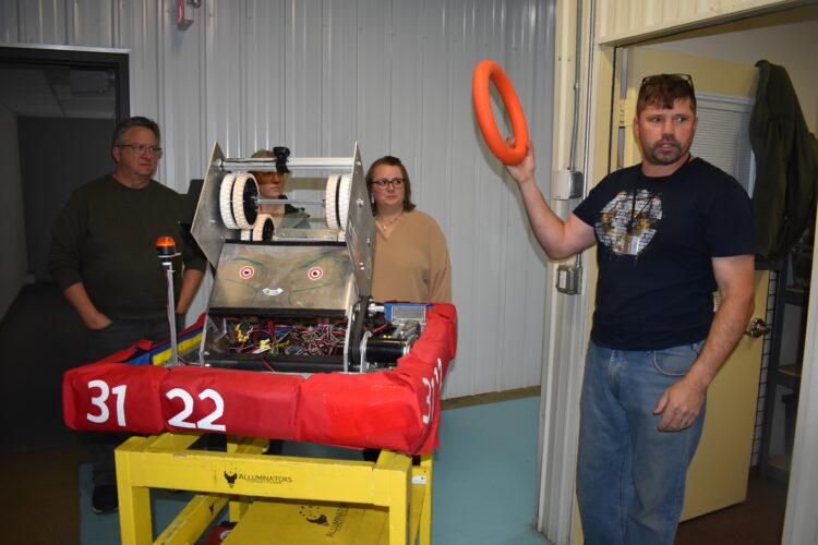 'Good to see what's new' at CTE Center | News, Sports, Jobs - Vimarsana News