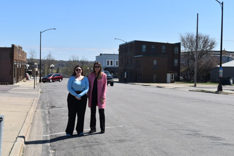New location, new hosts for farmer's market | News, Sports, Jobs - Vimarsana News