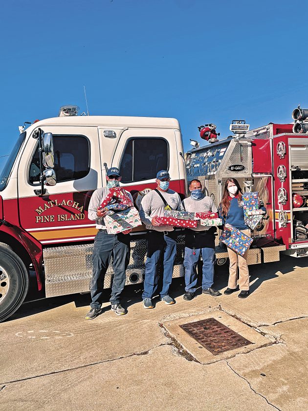 Firefighters provide gifts for seniors and kids at Christmas | News, Sports, Jobs - Vimarsana News
