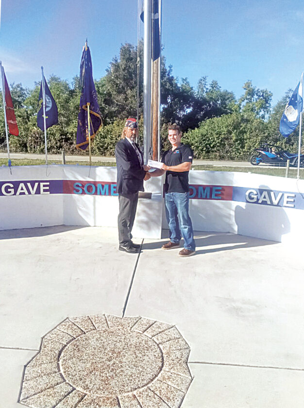 VFW Post 4353 receives donation from Roofing by Home Plus | News, Sports, Jobs - Vimarsana News