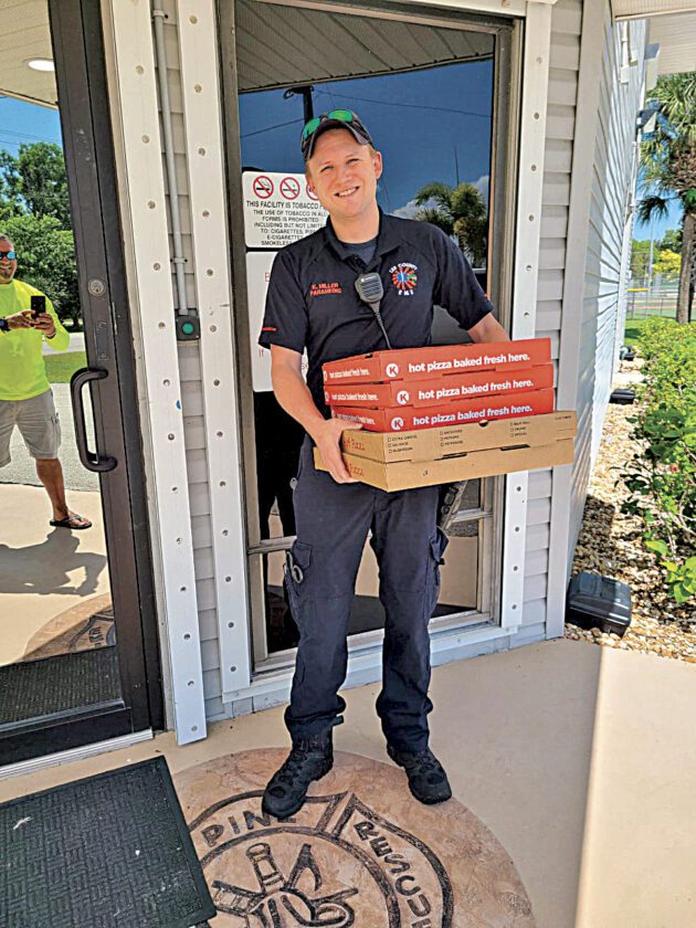 VFW delivers pizza to firefighters, sheriff's deputies on Sept. 11 | News, Sports, Jobs - Vimarsana News