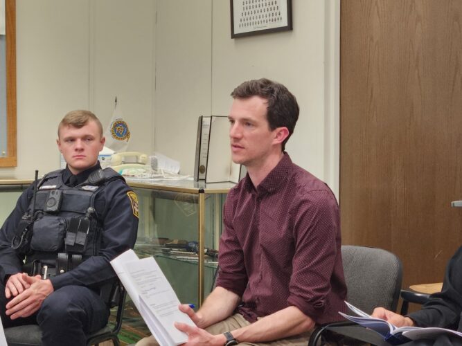 Council Debates Public Works Director Requirement | News, Sports, Jobs - Vimarsana News