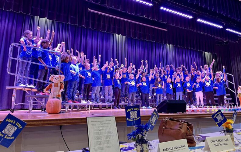 Honest Abe Ensemble: Elementary Students Perform Prior To School Board Meeting | News, Sports, Jobs - Vimarsana News