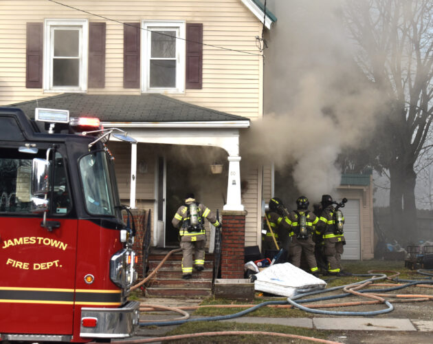 City Firefighters Battle Afternoon Blaze | News, Sports, Jobs - Vimarsana News