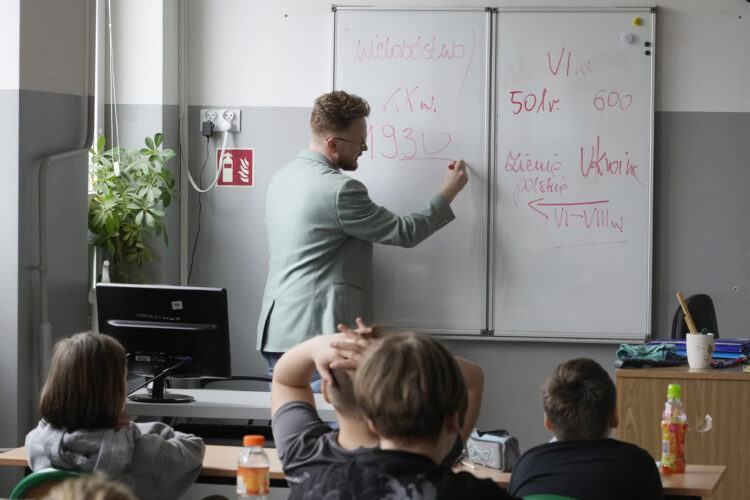 Poland's Kids Rejoice Over New Rules Against Homework, Teachers, Parents Aren't So Sure | News, Sports, Jobs - Vimarsana News