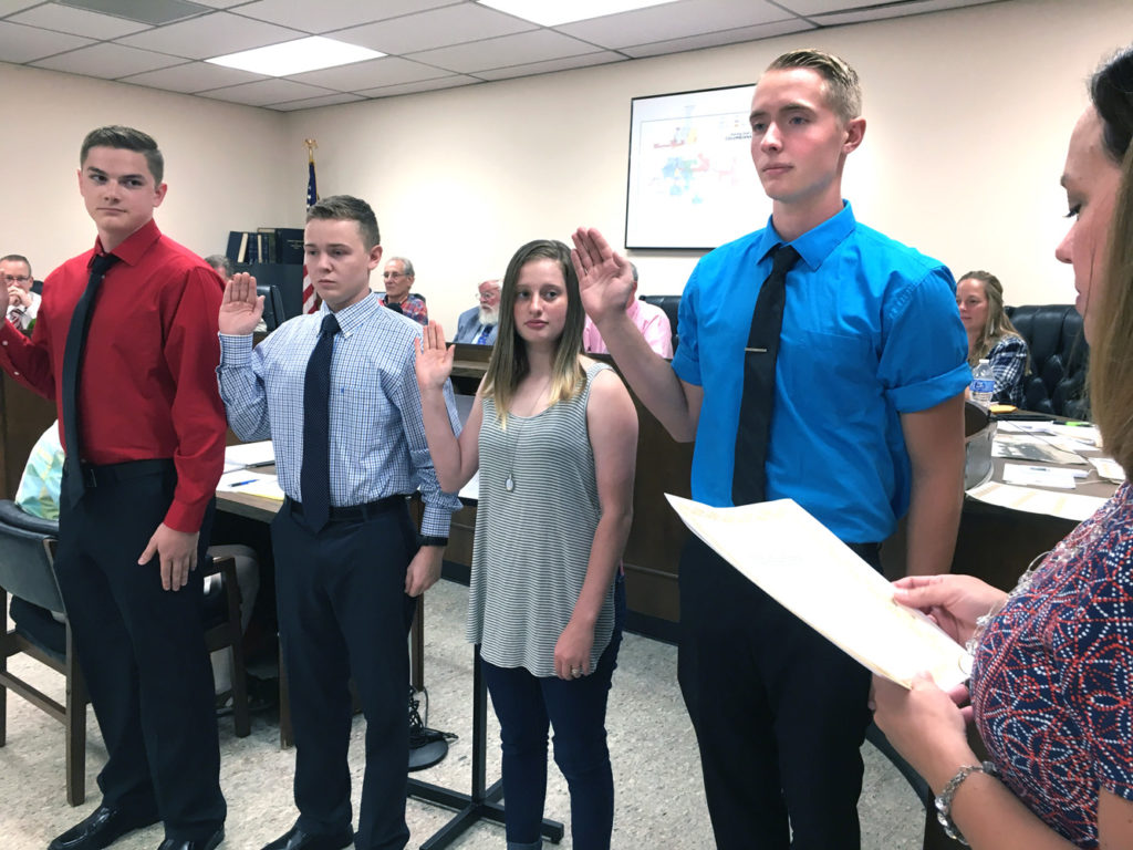 Columbiana S Safety Forces Receive Gift From Chamber Of Commerce