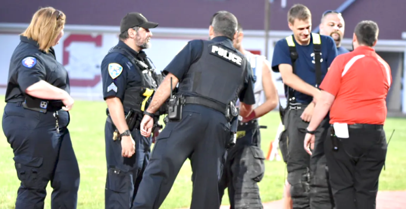Columbiana first responders honored at Clipper band show | News, Sports, Jobs - Vimarsana News