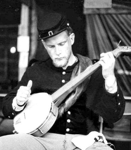 'Banjoman' to perform in East Liverpool | News, Sports, Jobs - Vimarsana News