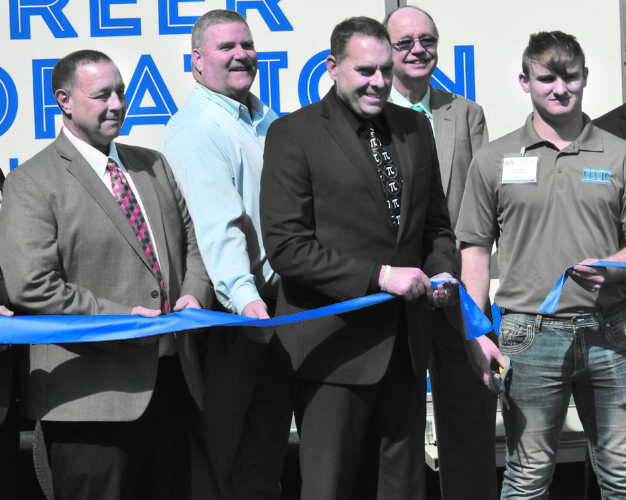 CCCTC cuts ribbon on 'career exploration mobile unit' | News, Sports, Jobs - Vimarsana News