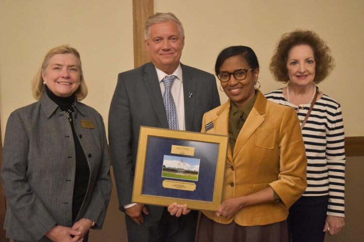 Kent State University at Salem holds its annual awards ceremony | News, Sports, Jobs - Vimarsana News