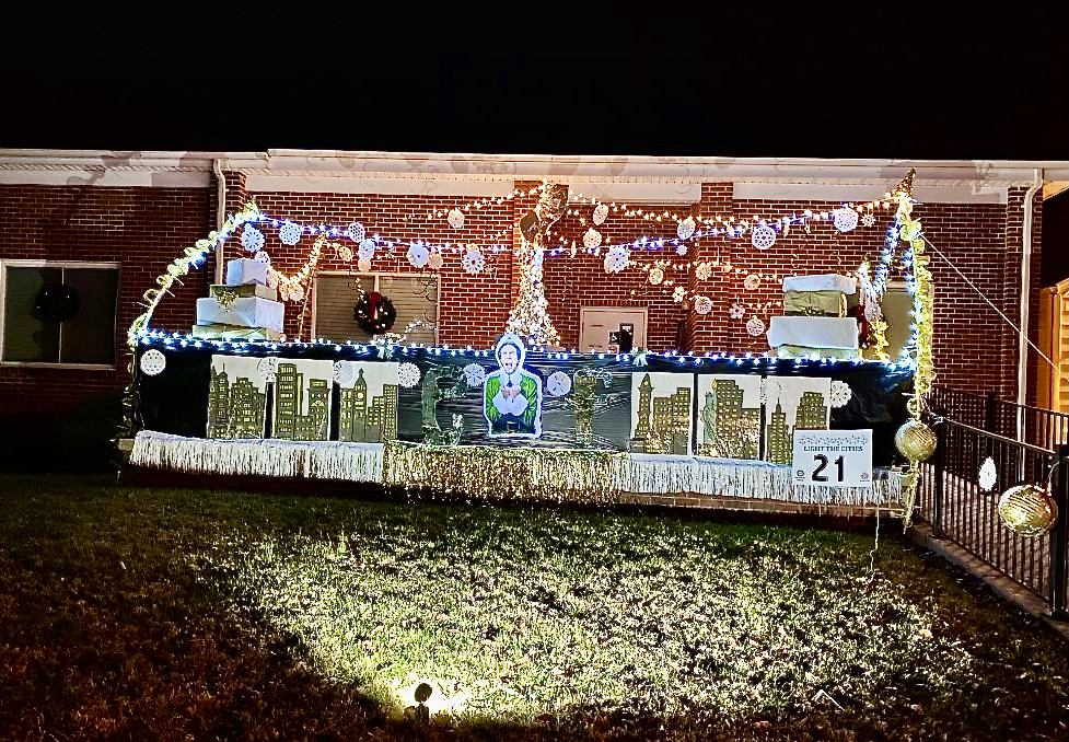 'A Very Buddy Christmas': Towns continue light display competition | News, Sports, Jobs - Vimarsana News