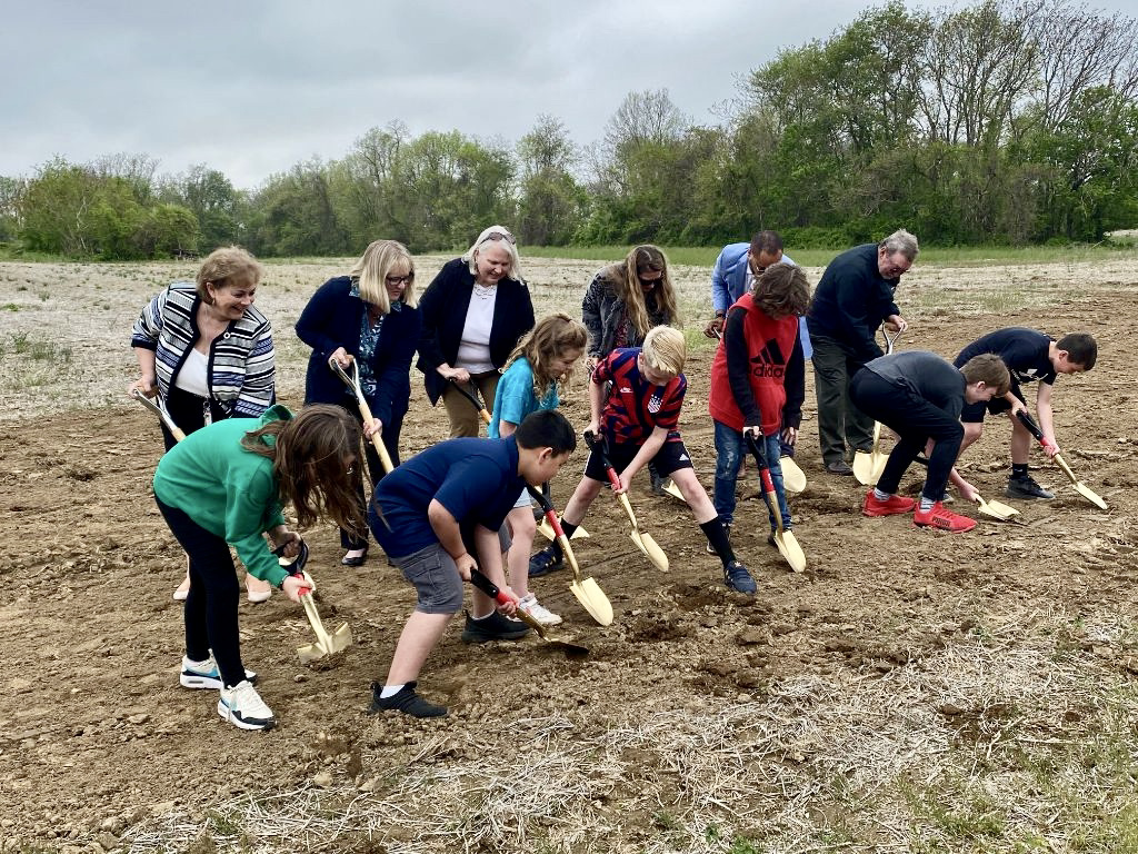 Shepherdstown Elementary School: Sharing old memories and creating new | News, Sports, Jobs - Vimarsana News
