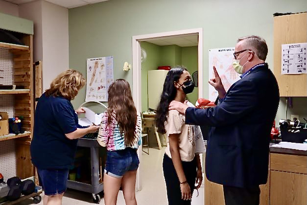 WVU Medicine helps local students prepare for upcoming school year with free physicals | News, Sports, Jobs - Vimarsana News