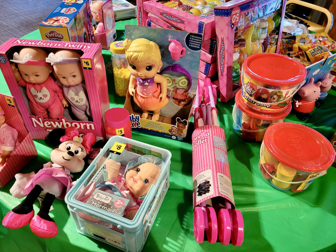 Shepherdstown Shares in Toyland: Community donations ensure families in need have full Christmas experience | News, Sports, Jobs - Vimarsana News