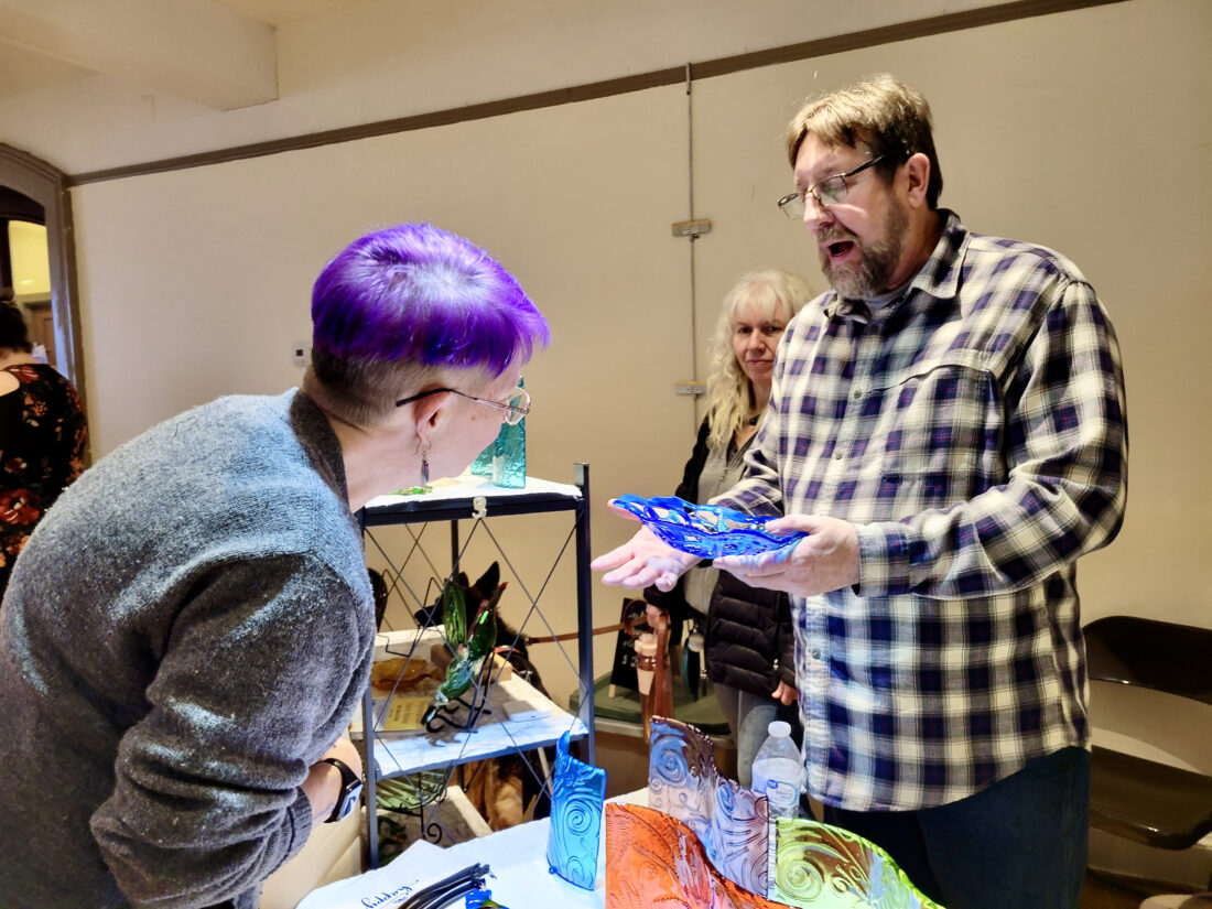 X's and O's: Tourists flock to find gifts at eighth annual Shepherdstown Valentine's Handmade Market | News, Sports, Jobs - Vimarsana News