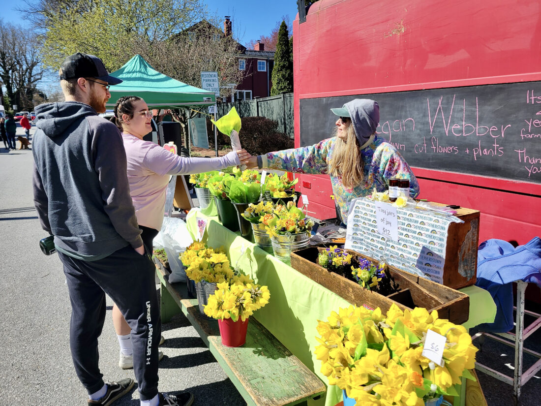 Flower farmer celebrates 28 years of sales, friendship at Shepherdstown Farmers Market | News, Sports, Jobs - Vimarsana News