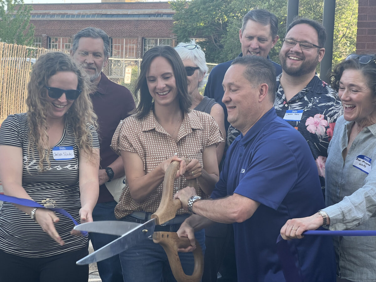 Ogden's free Seager Clinic gets solar-power boost with help from Rocky Mountain Power | News, Sports, Jobs - Vimarsana News