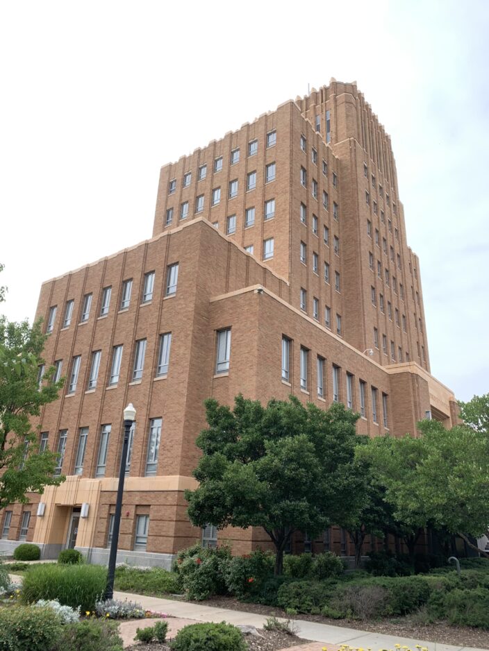 Candidates weigh in on building trust between Ogden mayor's office, City Council | News, Sports, Jobs - Vimarsana News