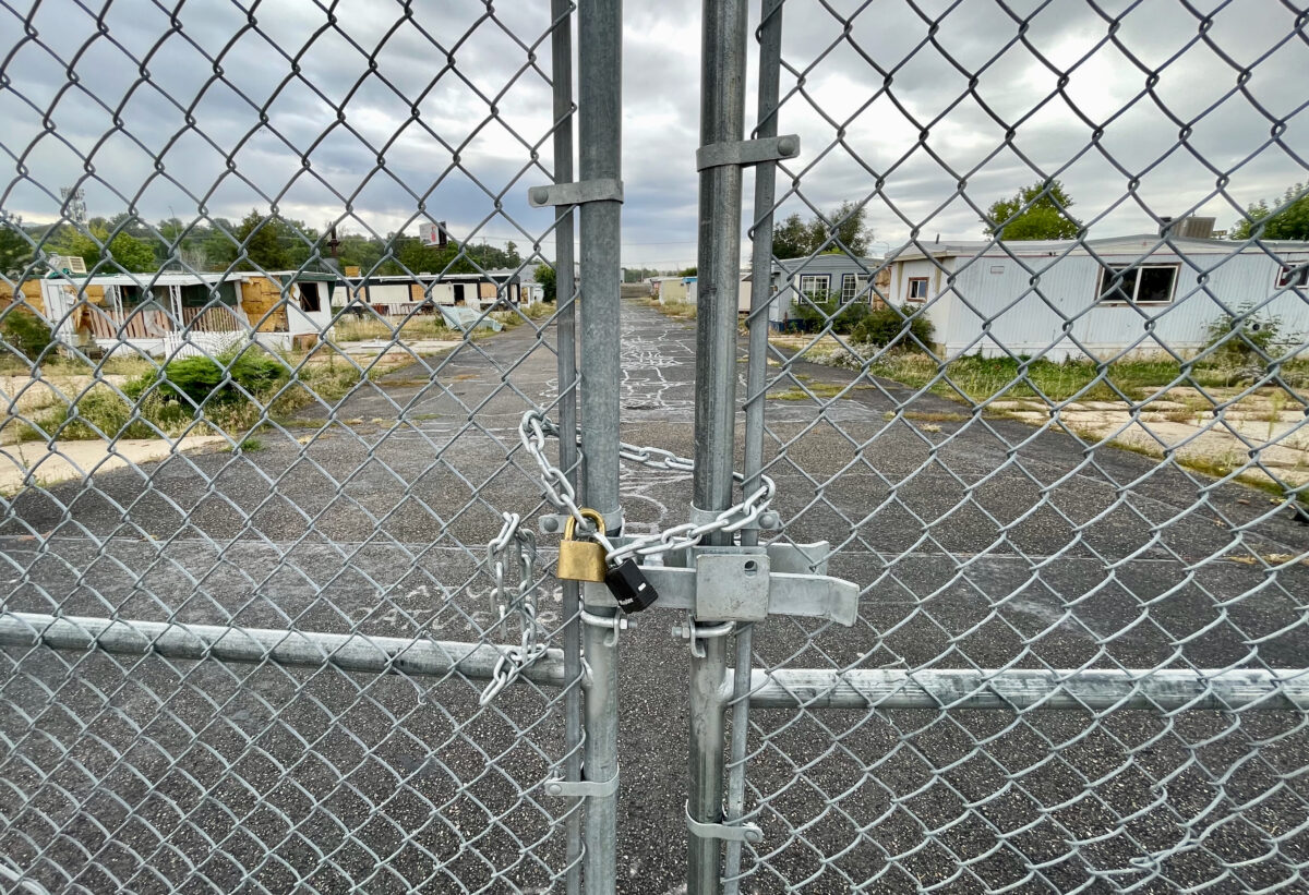 Lesley's Mobile Home residents are gone, but their rundown units remain | News, Sports, Jobs - Vimarsana News