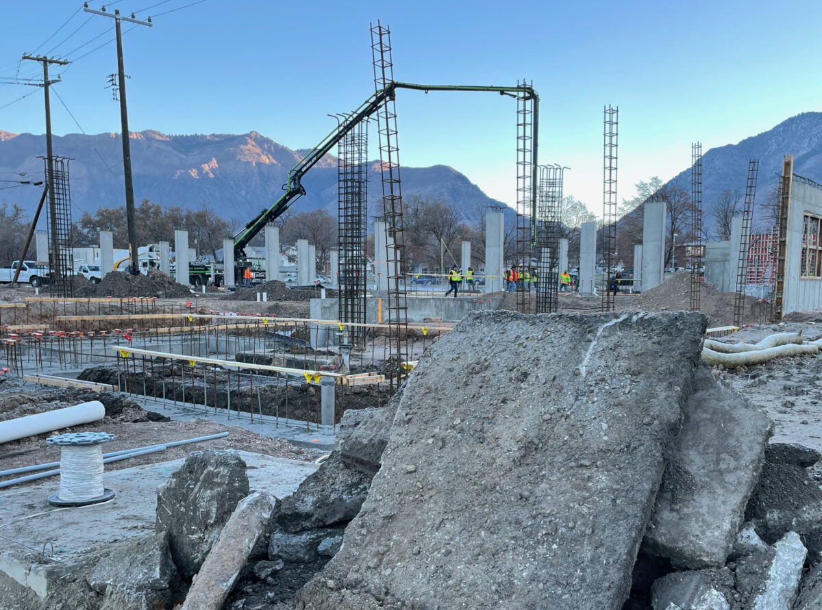Capitol Square apartment building rising as revitalization effort moves ahead | News, Sports, Jobs - Vimarsana News
