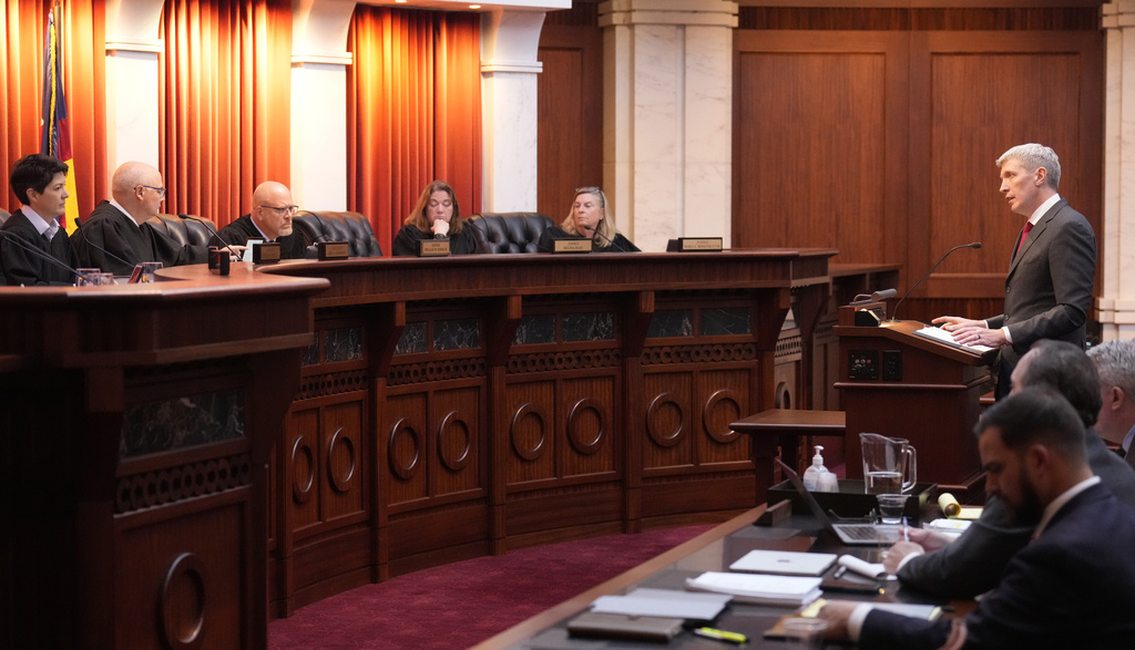 Colorado Supreme Court bans Trump from the state's ballot under Constitution's insurrection clause | News, Sports, Jobs - Vimarsana News