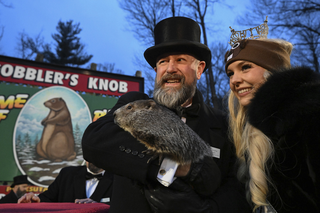 Punxsutawney Phil predicts an early spring at Groundhog Day festivities | News, Sports, Jobs - Vimarsana News