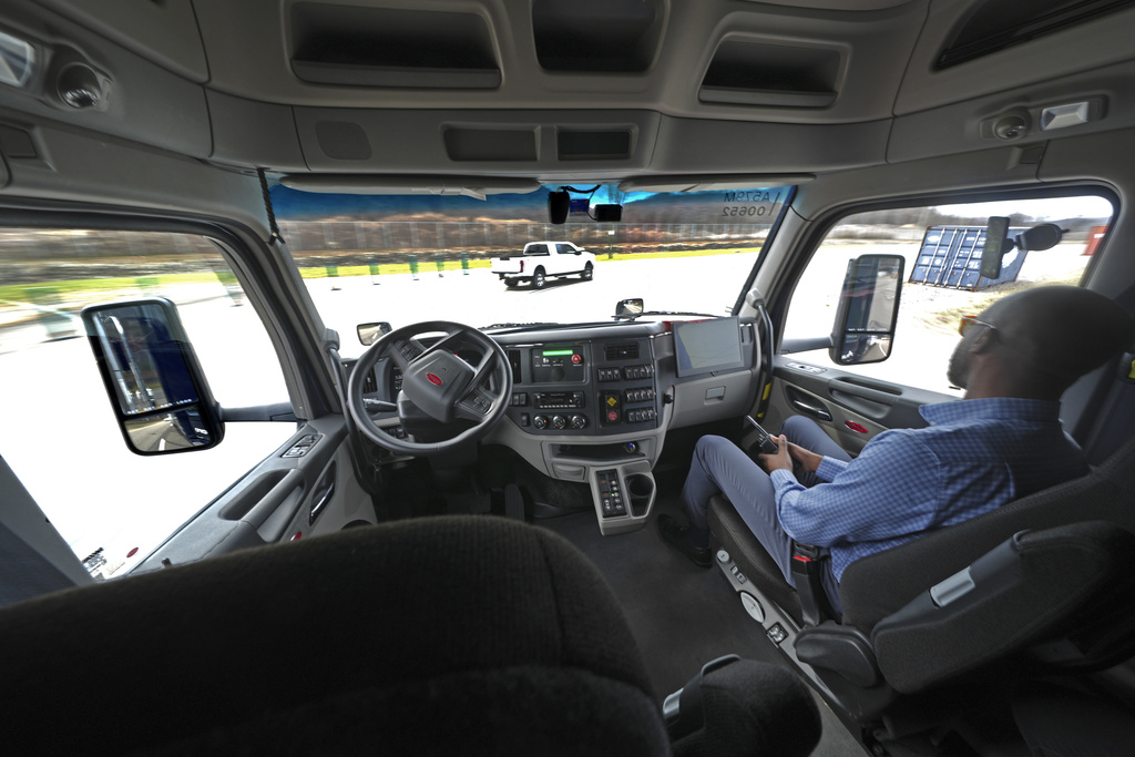 Tractor-trailers with no one aboard? The future is near for self-driving trucks on US roads | News, Sports, Jobs - Vimarsana News