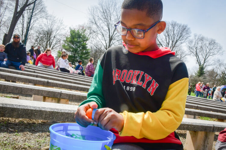 Hoppy Easter: Brandon Park hunt draws kids, smiles | News, Sports, Jobs - Vimarsana News
