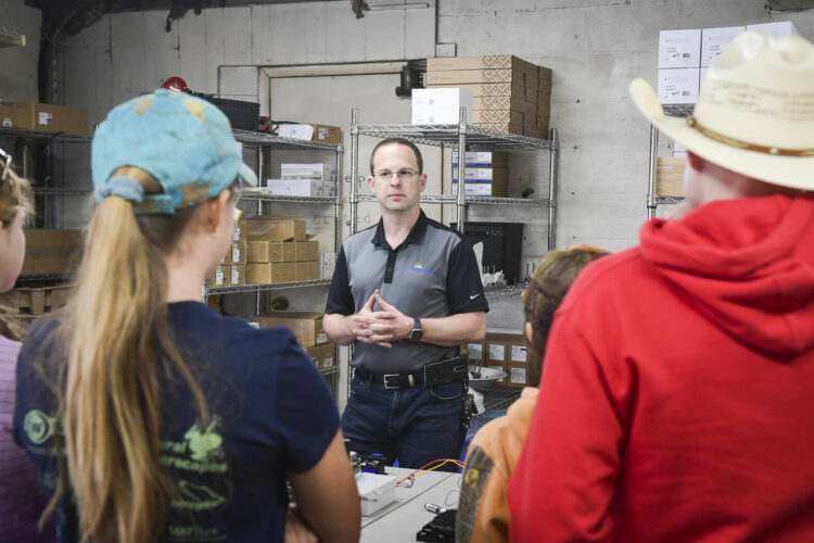 How it works: Students visit River Valley Internet | News, Sports, Jobs - Vimarsana News