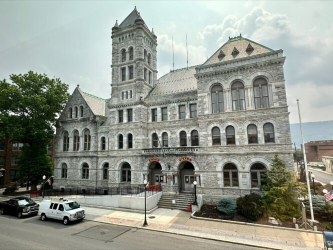 Council gives itself 2 weeks to decide on City Hall sale or reject high bid | News, Sports, Jobs - Vimarsana News