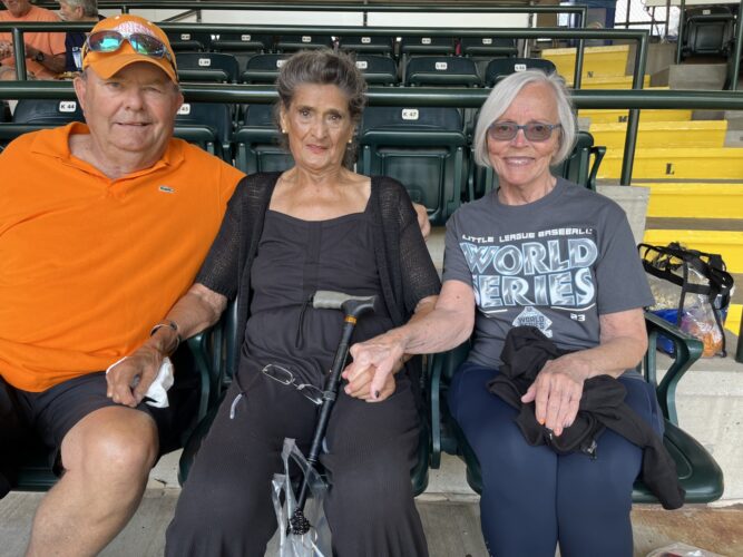 Fans help a fan — and find friendship | News, Sports, Jobs - Williamsport Sun-Gazette - Vimarsana News